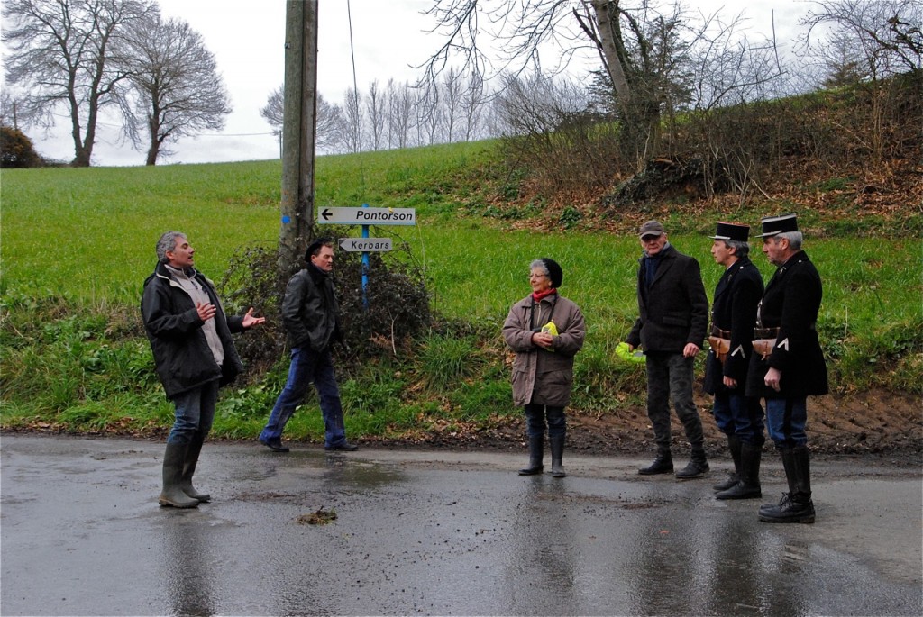 Dernière scène de la journée. Malgré le panneau de signalisation, nous sommes loin du Mont Saint-Michel !