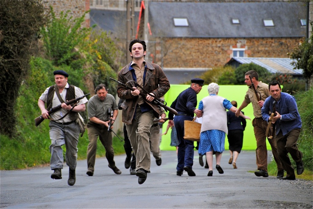L'arrivée au pas de course des résistants.
