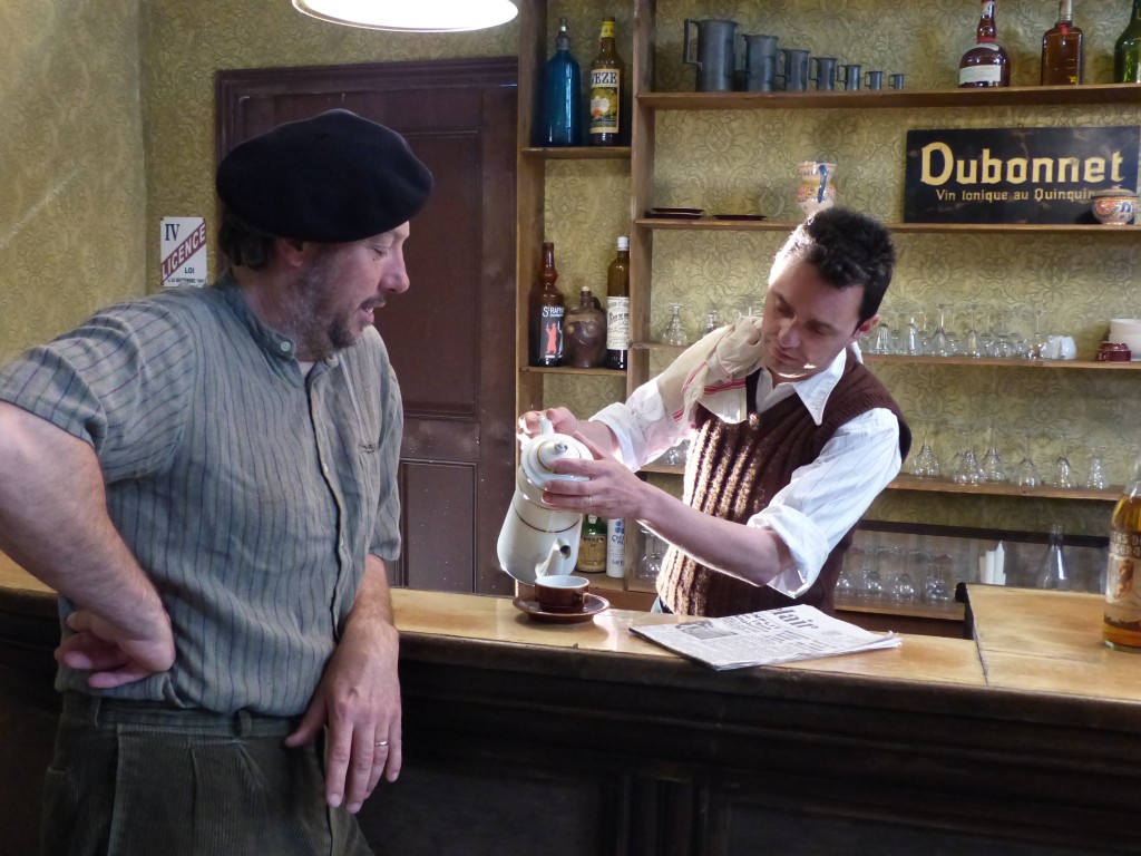 … et dans le café Le Cornec, on sert… du café !