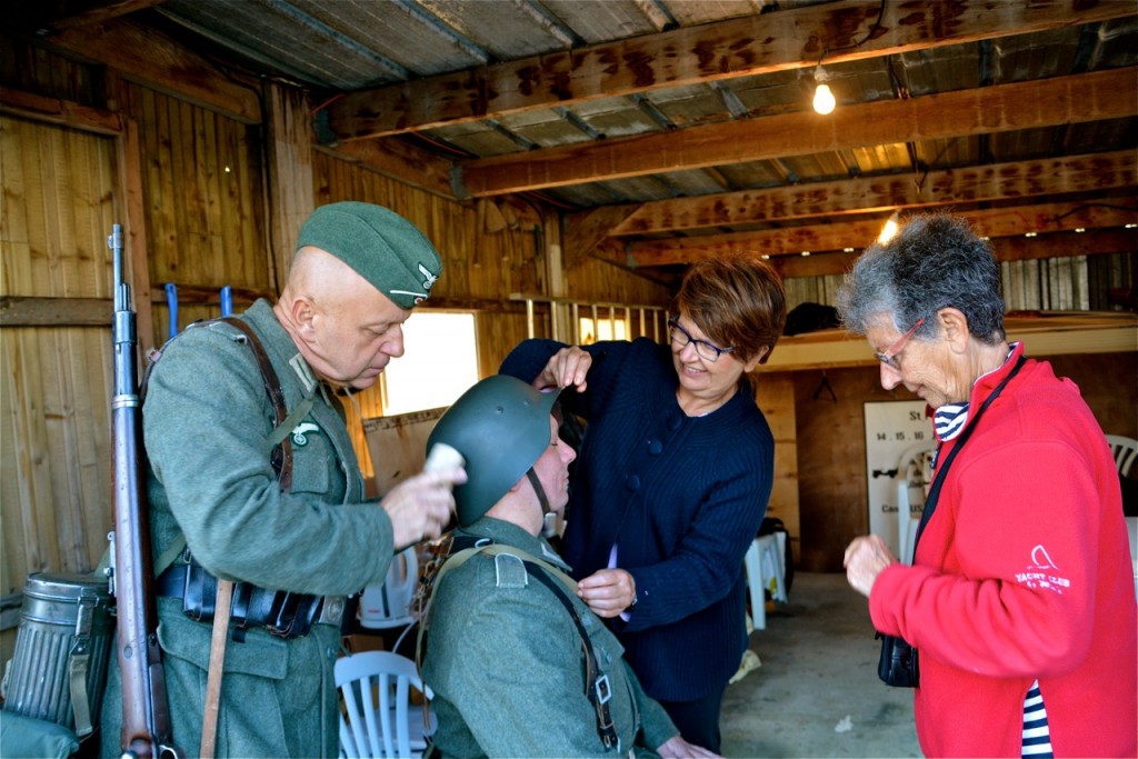 Vérification des uniformes.