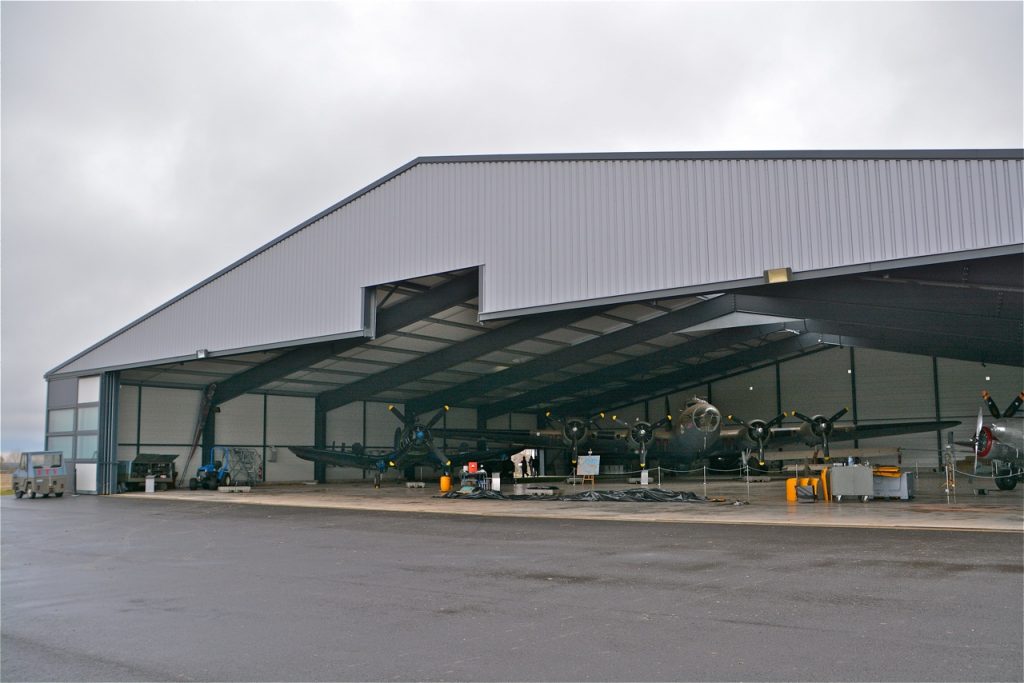 Le Boeing B-17 dans son hangar : un choc lorsque l'on découvre !