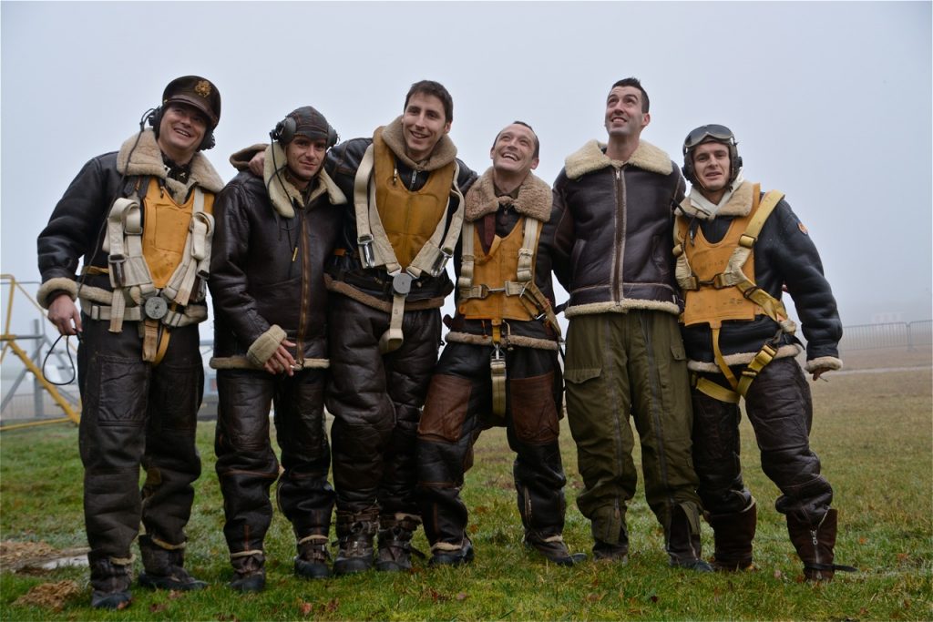 Photo-souvenir pour les pilotes : Tristan Zerbib, Frédéric Robert, Guillaume Robert, Gregory Botella, Morgan Capelain, Mathieu Delanoue